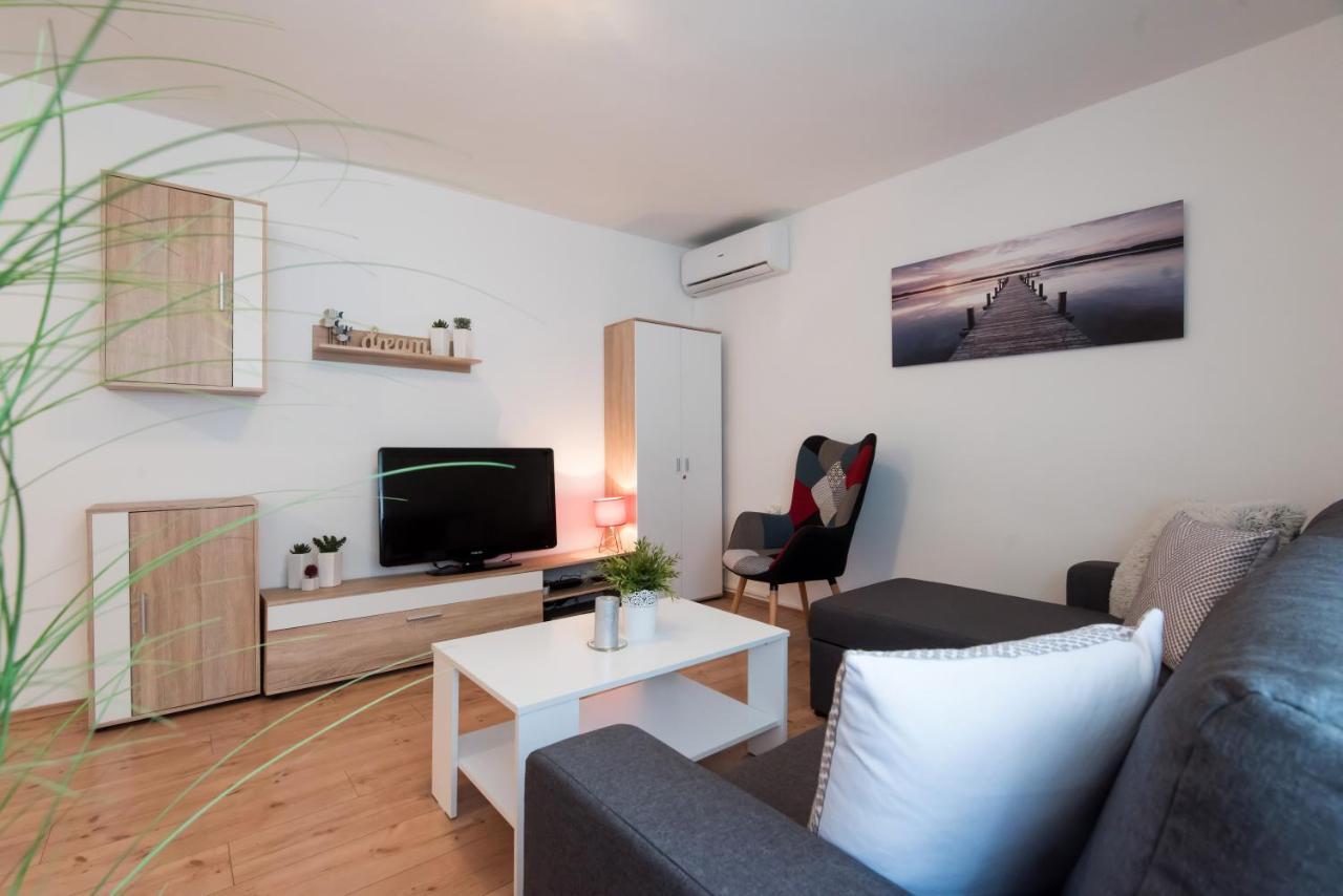 Apartment Luka Arbanasi Zadar Exterior photo